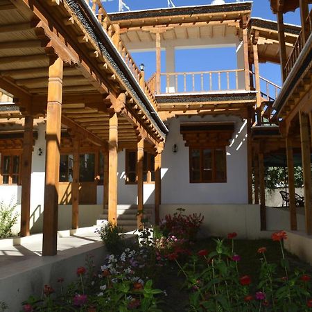 Lha-Ri-Sa Resort Leh Ngoại thất bức ảnh